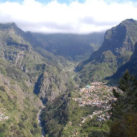 호텔 Pico Da Urze - Paul Da Serra 4*