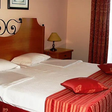 Pico Da Urze - Paul Da Serra 4* 칼례타