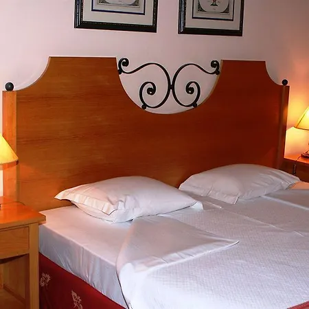 Pico Da Urze - Paul Da Serra 호텔 칼례타