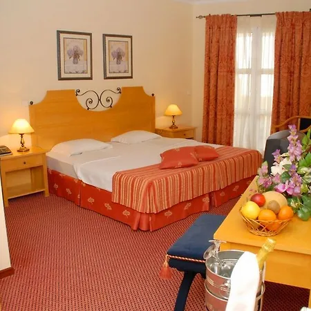 Pico Da Urze - Paul Da Serra 4* 칼례타