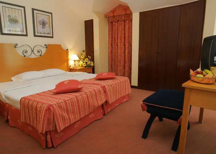 Hotel Pico Da Urze - Paul Da Serra