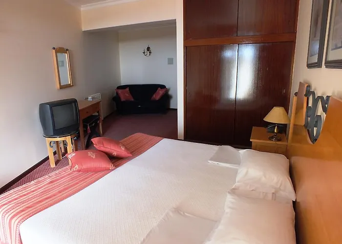 Hotel Pico Da Urze - Paul Da Serra