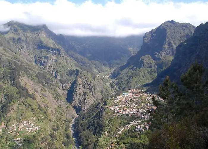 Hotel Pico Da Urze - Paul Da Serra 4*